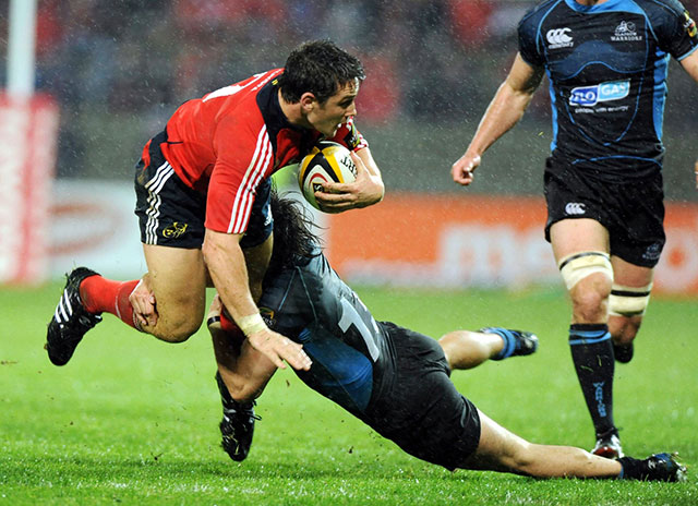 Wallace in action for Munster in 2008