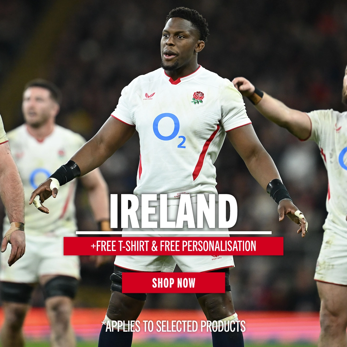 Maro Itoje gets ready to defend in England's 2026 6 Nations clash against Wales