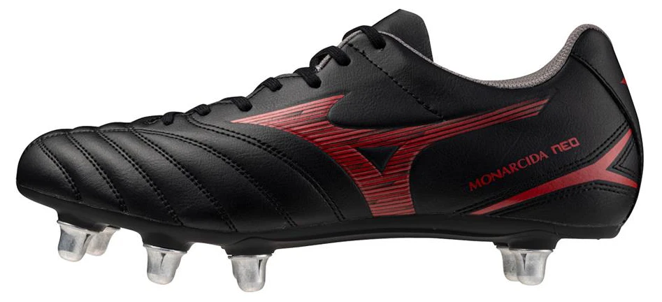 A Mizuno Adults Monarcida Neo III Rugby SI Soft Ground Rugby Boot in black, made for players who are new to the game.