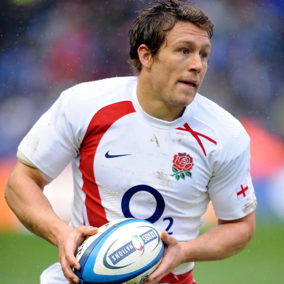 Jonny Wilkinson carrying the ball for England in the Six Nations