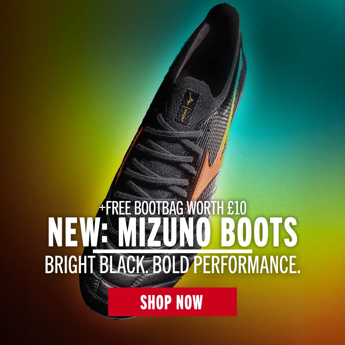 New Mizuno Bright Black Pack New Mizuno Morelia Japan boots in the new Bright Black colour way.